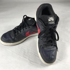 Nike SB TEAM EDITION SZ. 13 blk/Navy & burgundy sw